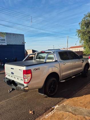 FORD RANGER 2.5 XLT 4X2 CD 16V FLEX 4P MANUAL FORD RANGER 2.5 XLT 4X2 CD 16V FLEX 4P MANUAL